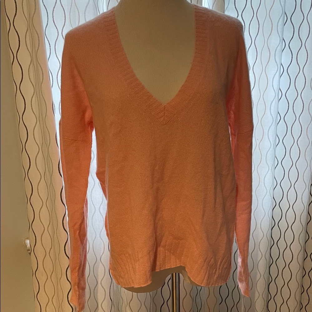 Peach V-Neck Women's 100% Cashmere Sweater
